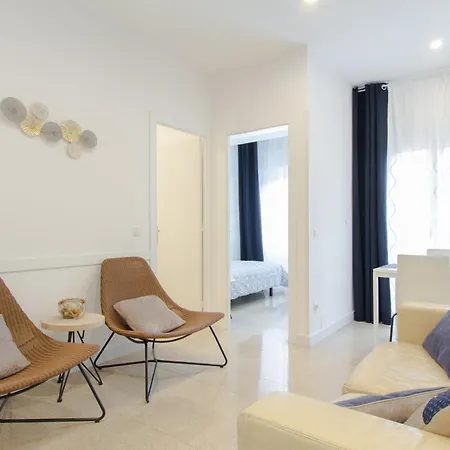 Novus Homes Barcelona Collblanc شقة *