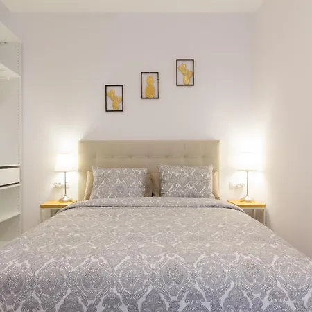 Novus Homes Barcelona Collblanc * لوسبيتاليت دي يوبريغات