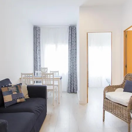 Novus Homes Barcelona Collblanc شقة *