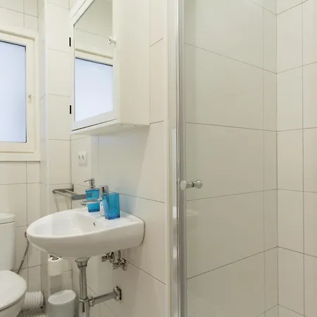 アパート Novus Homes Barcelona Collblanc ロスピタレート・デ・リョブレガート